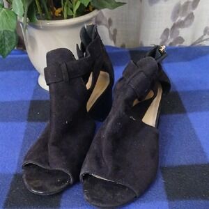 Cityclassified Black Open-Toe Heels